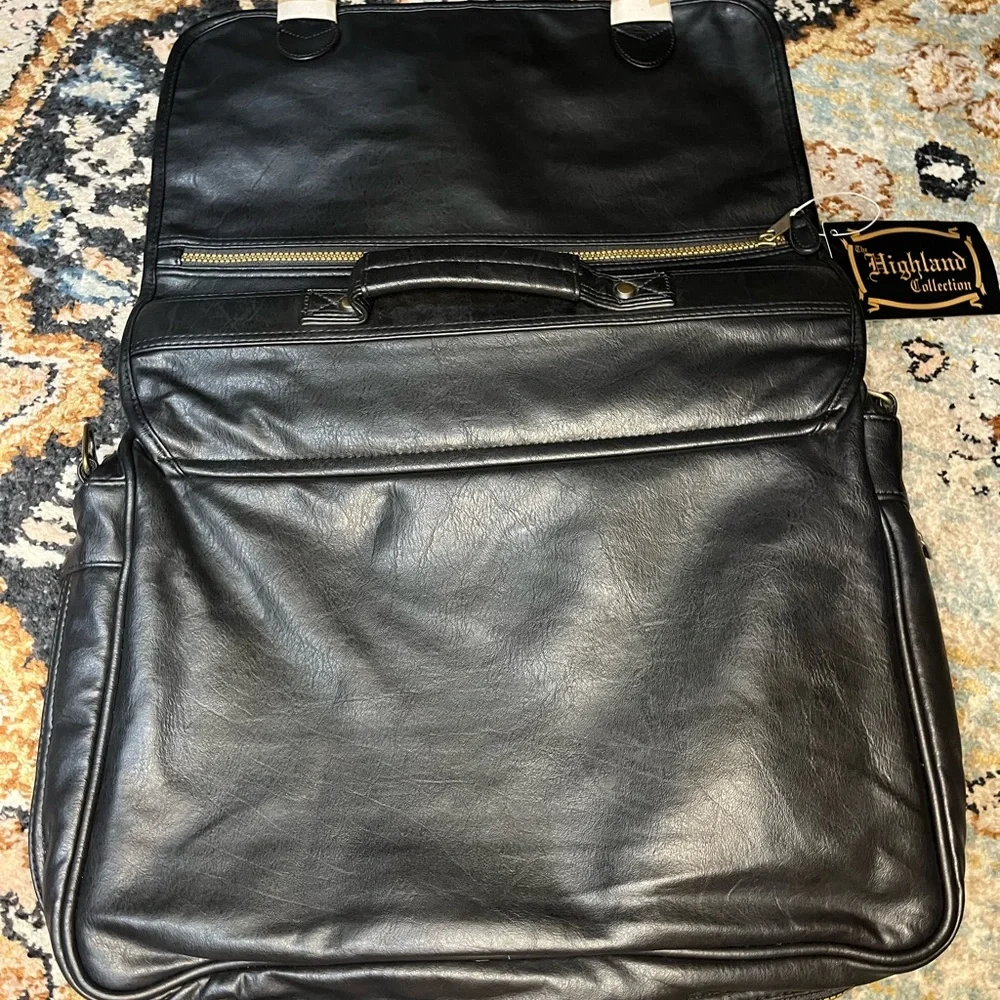 The Highland Black Leather Men's or Women’s Bag Briefcase Laptop Bag